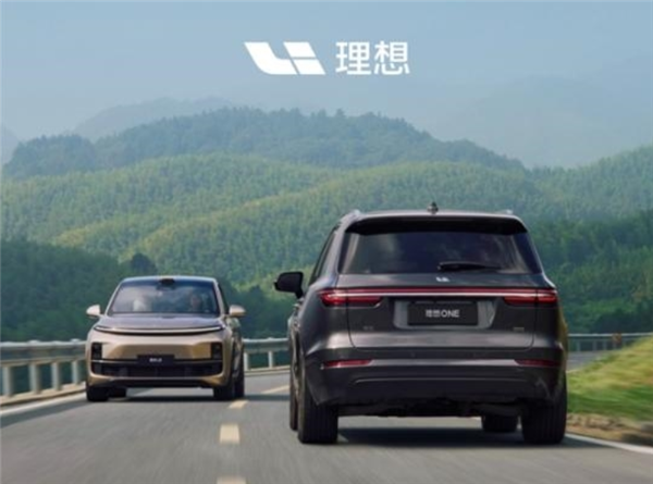 理想高管回应宇树王兴兴质疑:VLA就是自动驾驶最好的模型方案